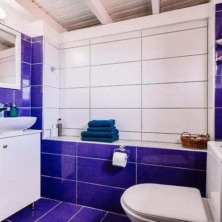 Floreica Maisonneta By The Sea. Apartment *